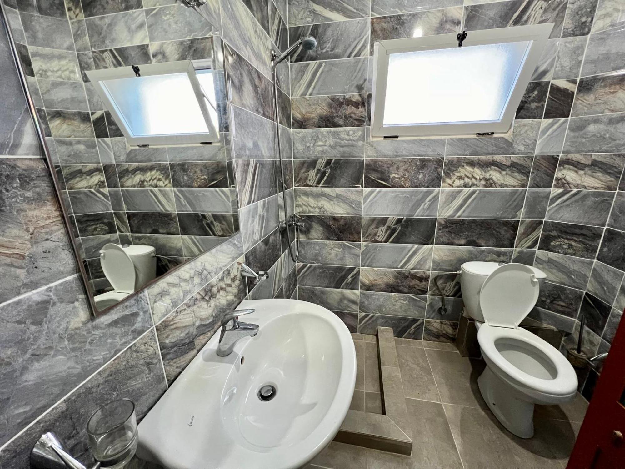 Redi'S Seaview Apartments Sarandë 외부 사진