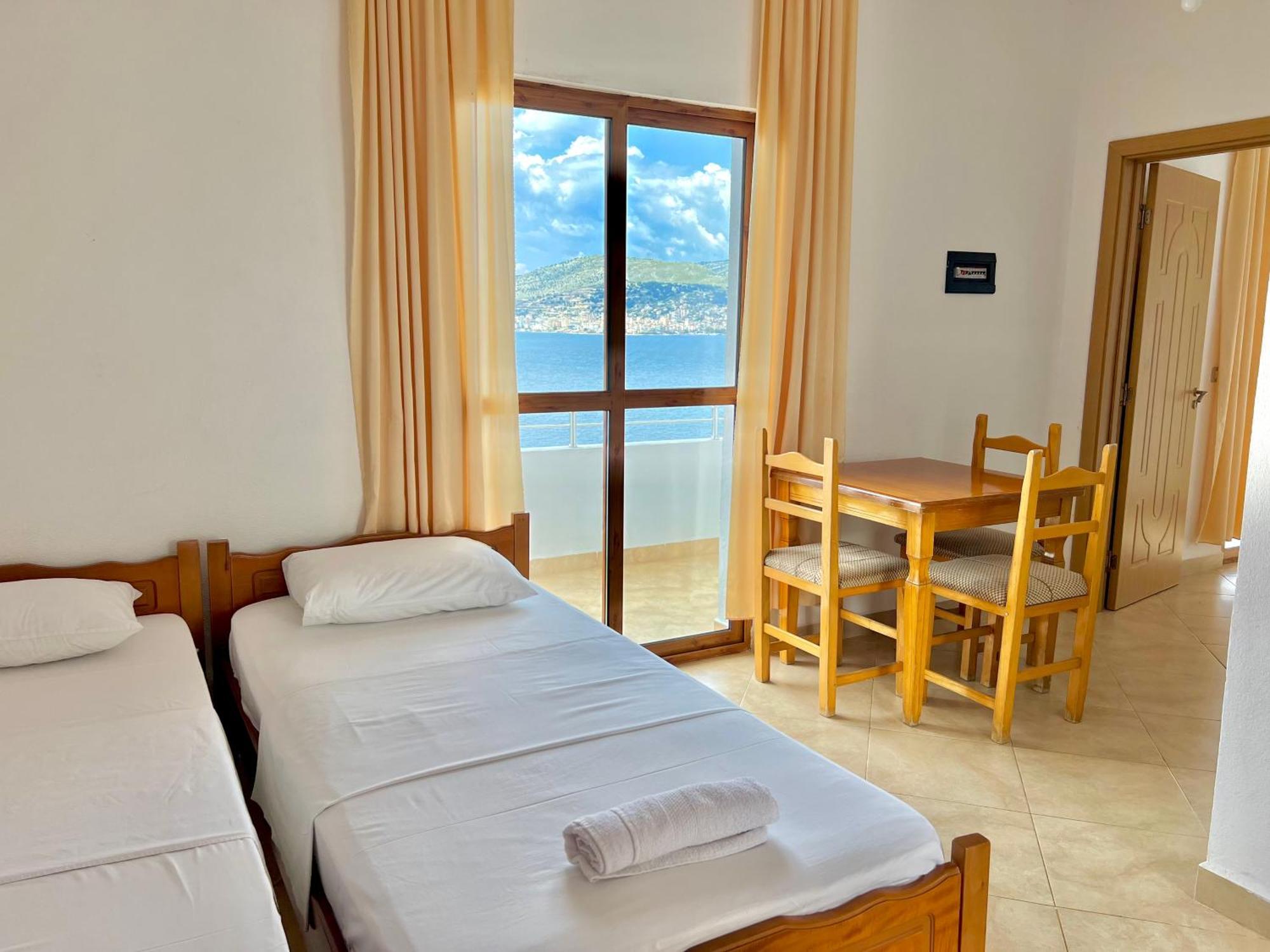 Redi'S Seaview Apartments Sarandë 외부 사진